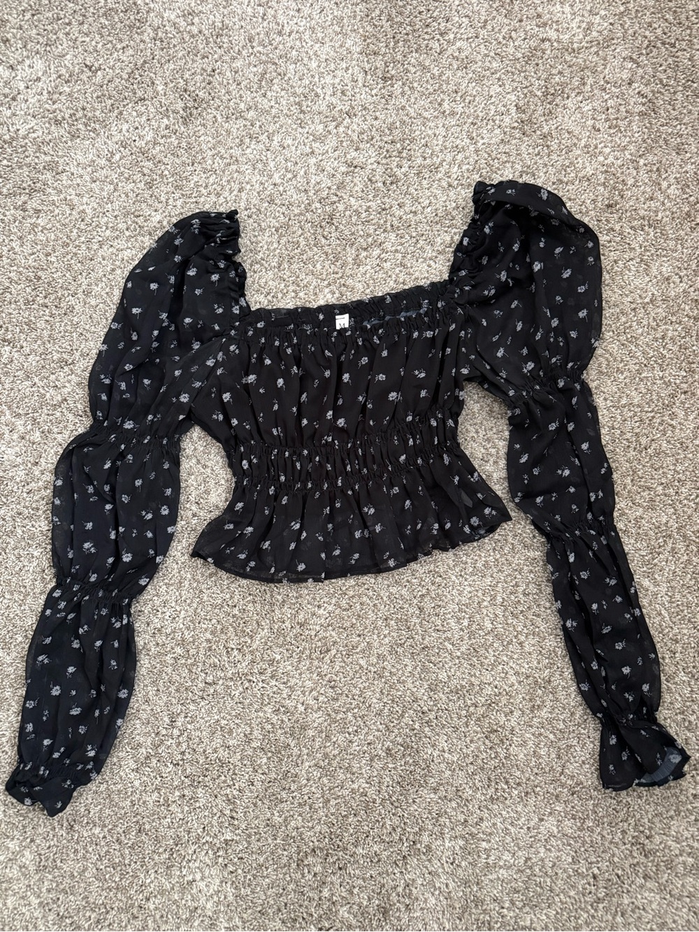 Black Smocked Puff-Sleeve Crop Top - Women